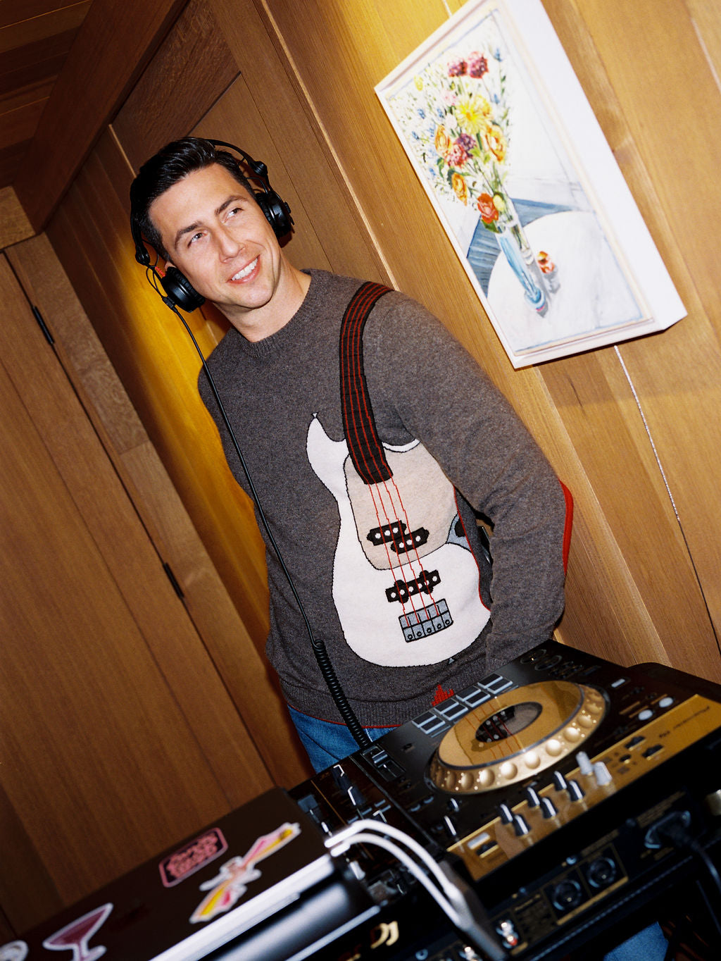 Bass Guitar Hand-Intarsia Cashmere Crew